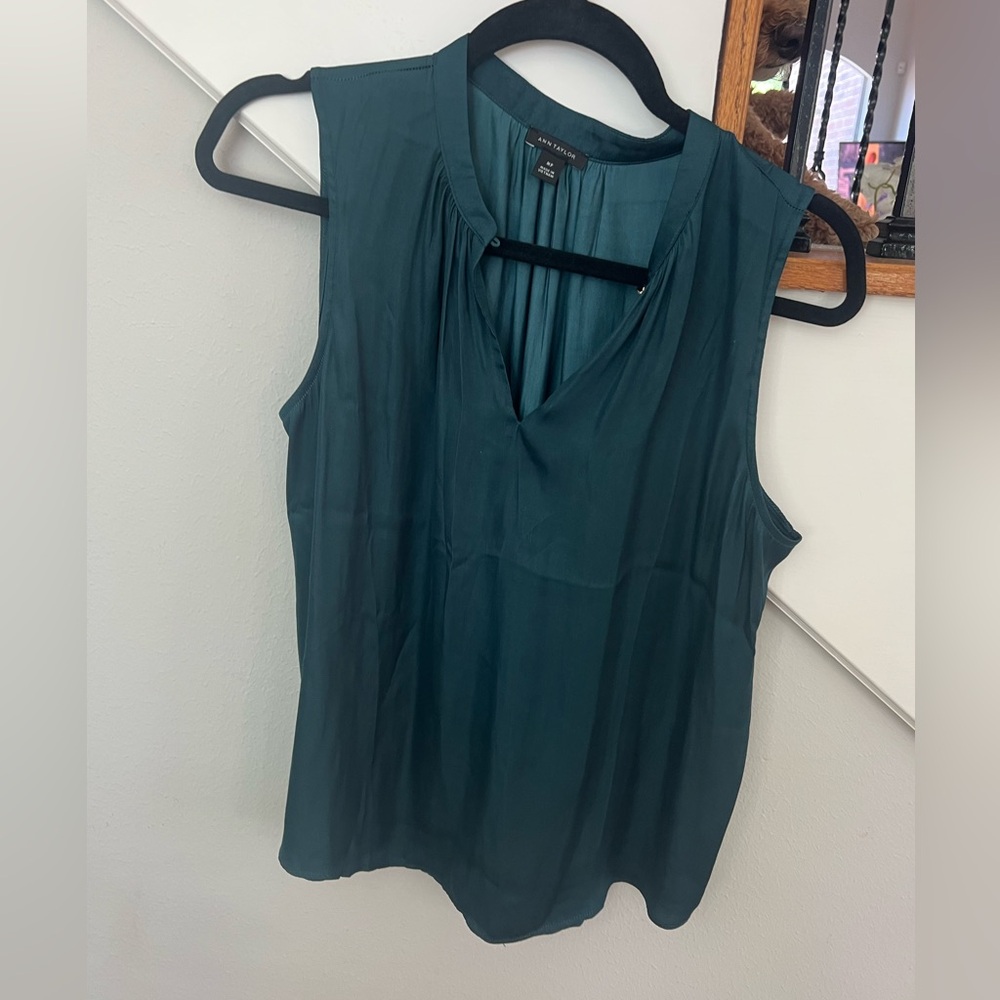 Ann Taylor Teal Sleeveless Top